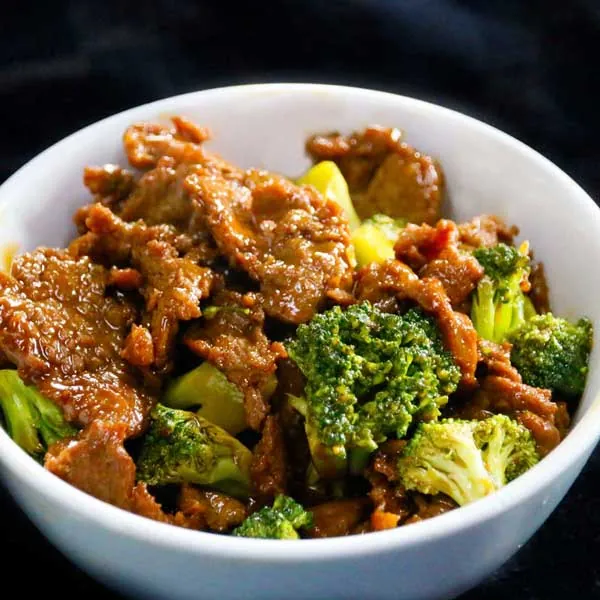 Mister Wok beef and broccoli stir-fry with wok hei - Halal Chinese food in Nairobi