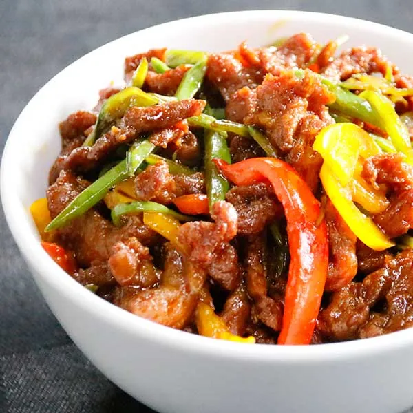 Mister Wok Schezuan lamb stir-fry with bell peppers and spicy sauce